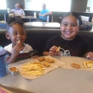 Meet your Posher, Cheri